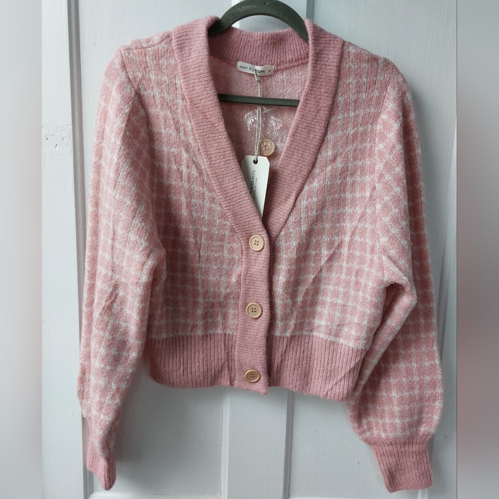 Moon & Madison women's cardigan sweater- size Medium